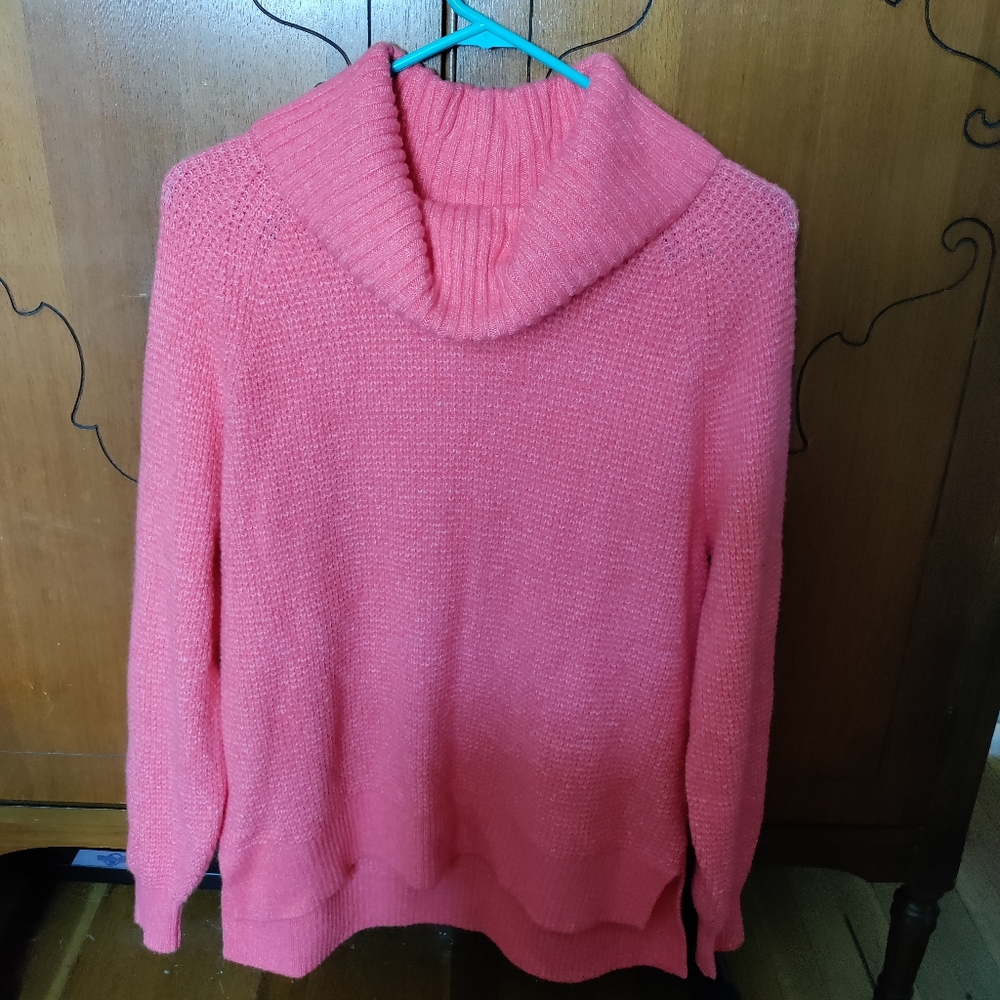 Pink turtle neck - Picture 3 of 4